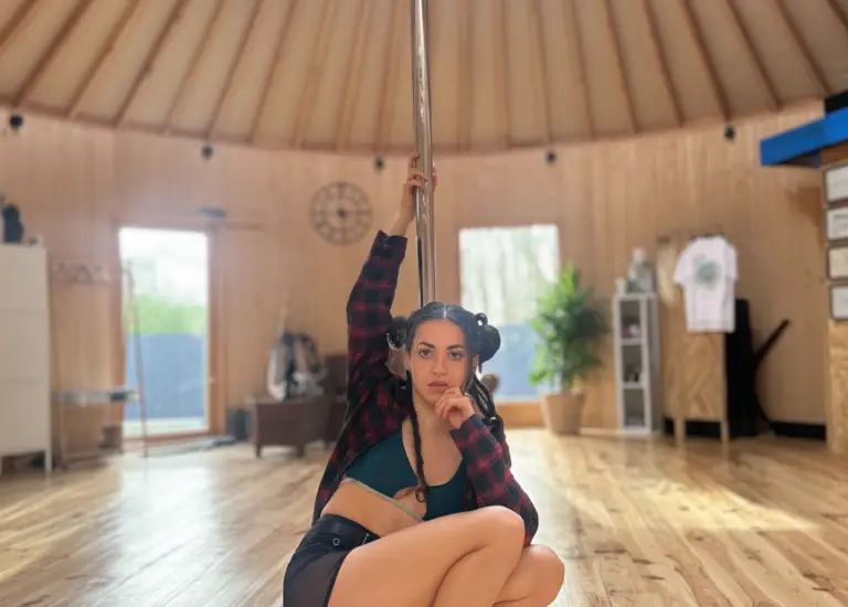 A Rezé, au Sud de Nantes commencer à pole dance